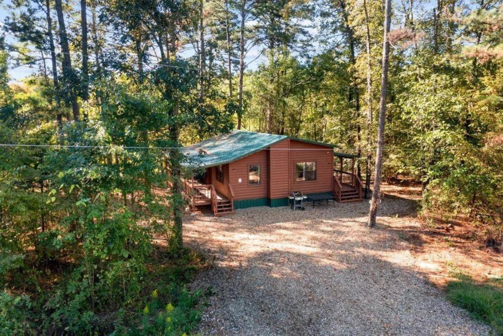 Misty Moonlight, Sleeps 4, Mountain Cabin Appartement Broken Bow Buitenkant foto